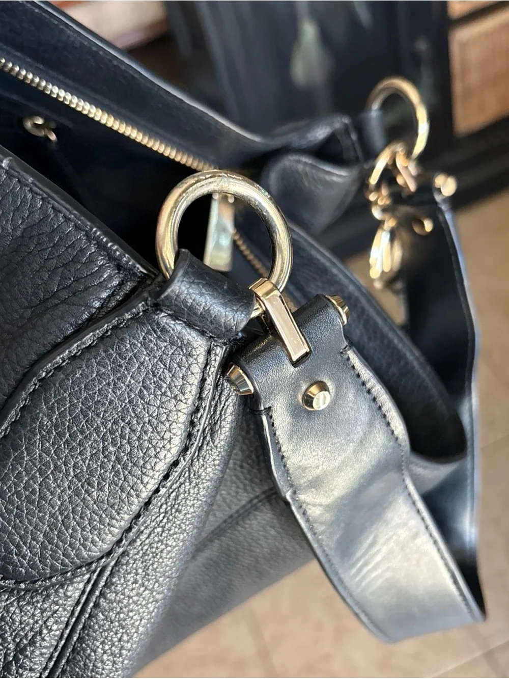 Michael Kors Brook LRG  BLK Pebbled Leather Shoulder Bag 38S9GOKH3L 13.5”X11.5”